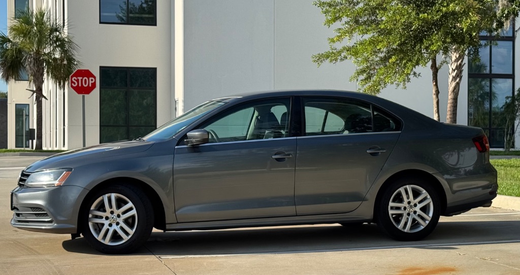 2017 Volkswagen Jetta - $7,995