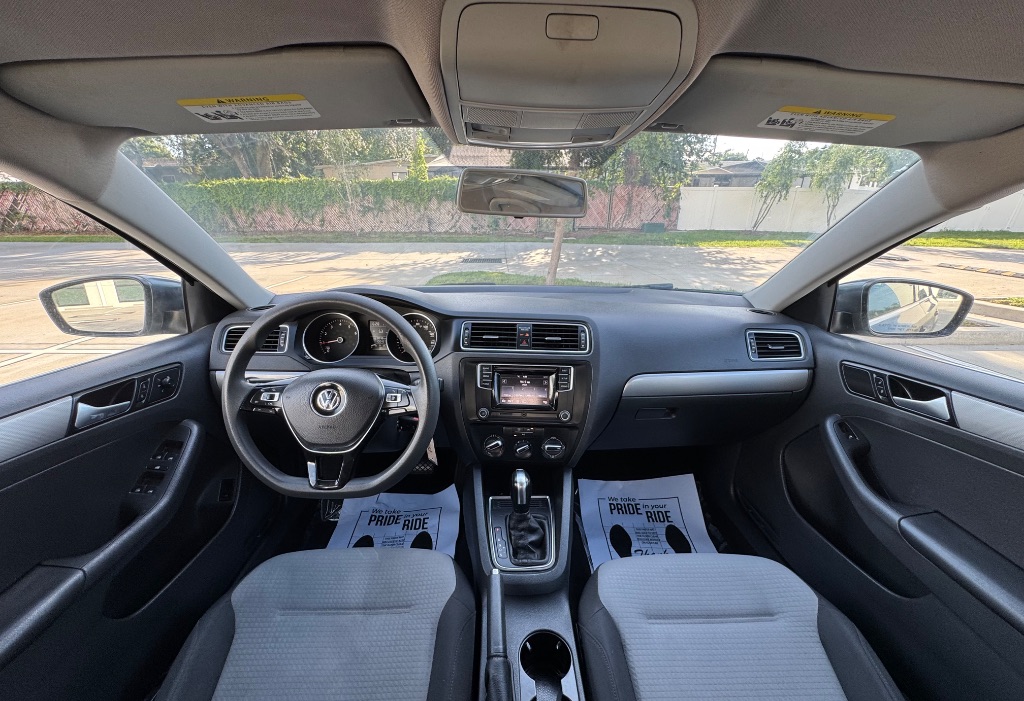 2017 Volkswagen Jetta - $7,995