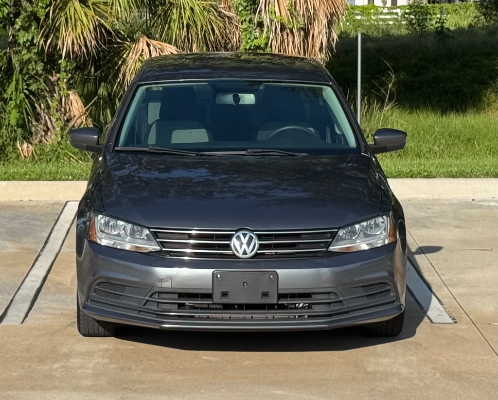 2017 Volkswagen Jetta - $7,995