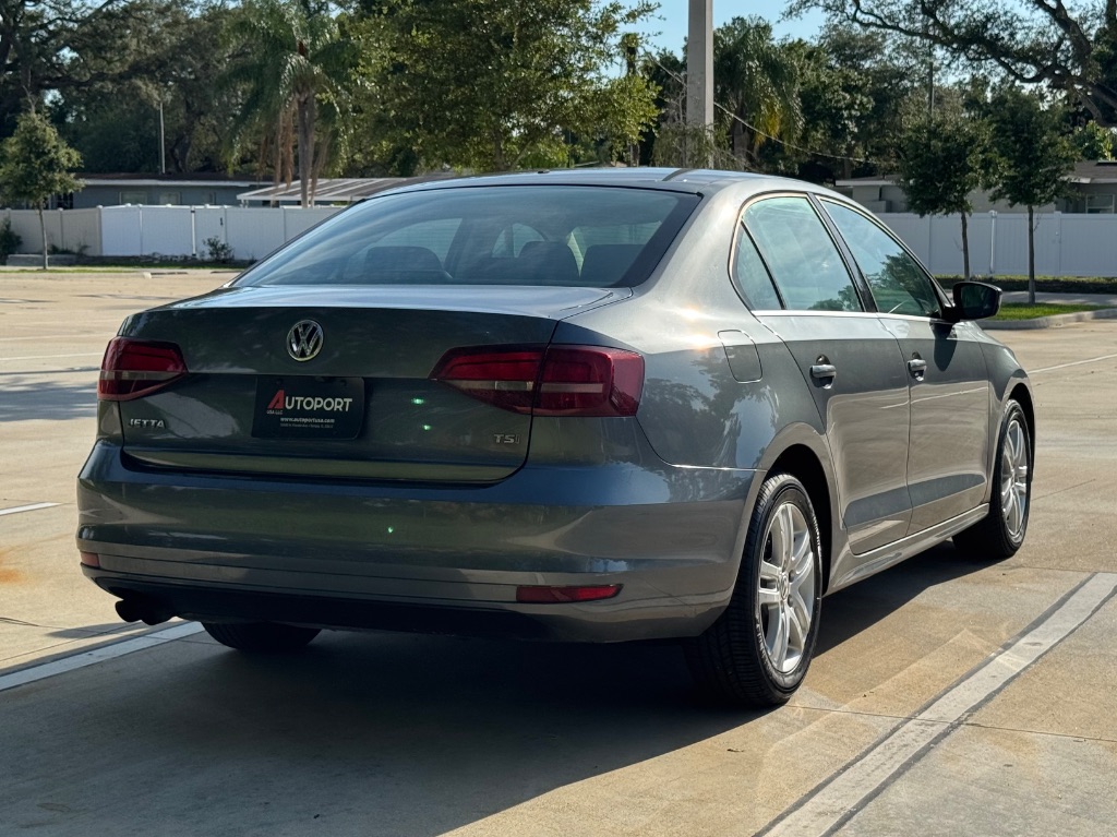 2017 Volkswagen Jetta - $7,995