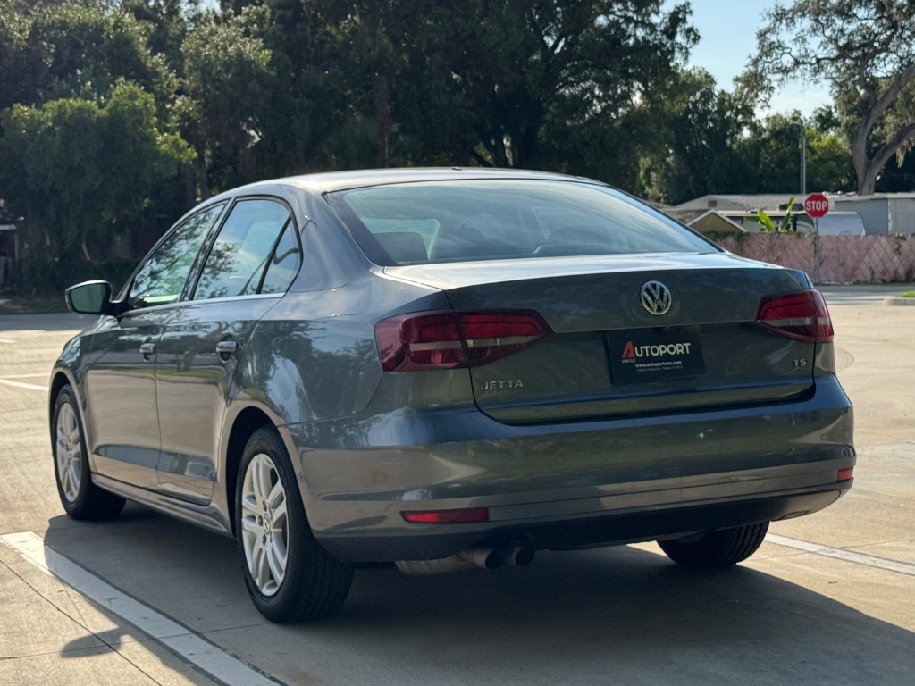 2017 Volkswagen Jetta - $7,995