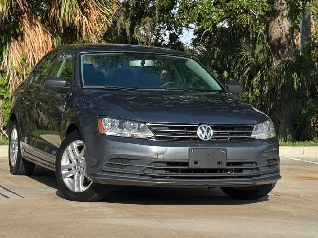 2017 Volkswagen Jetta - $7,995