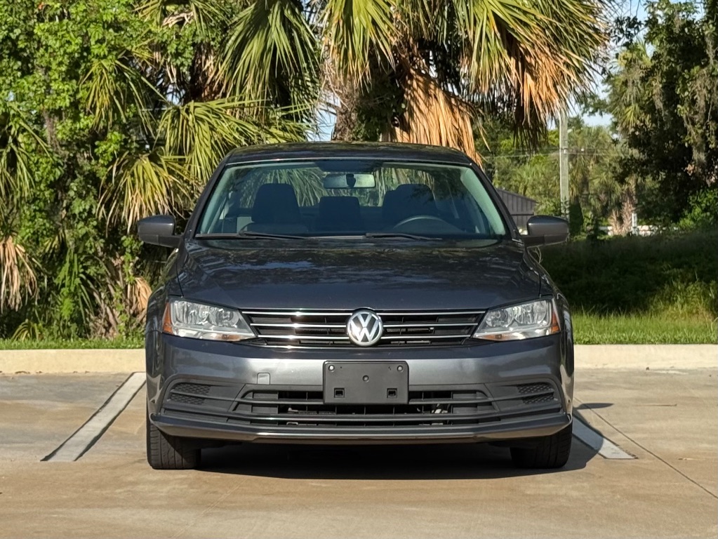 2017 Volkswagen Jetta - $7,995