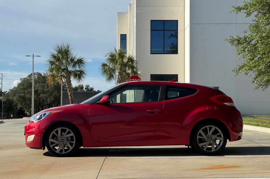 2017 Hyundai Veloster - $7,695