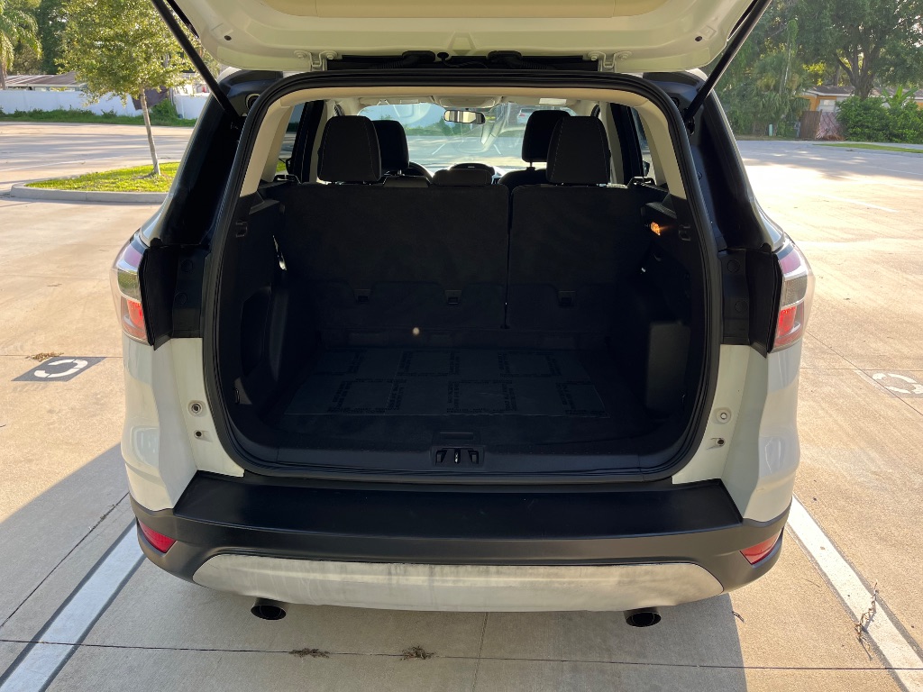 2017 Ford Escape - $7,995