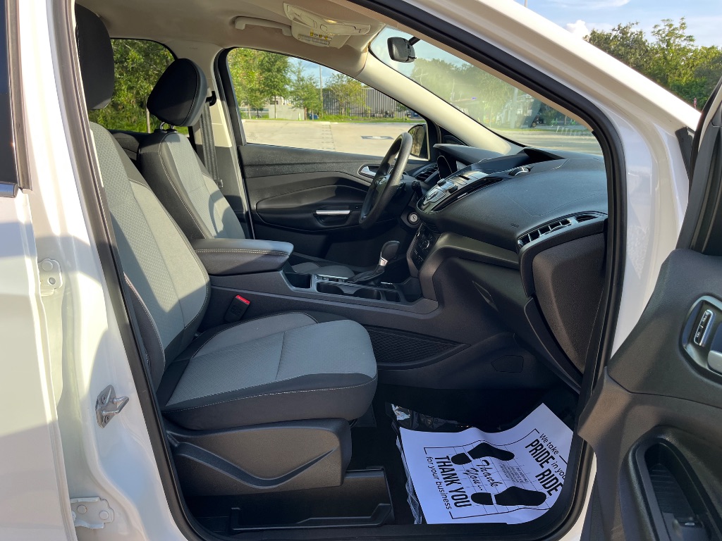 2017 Ford Escape - $7,995