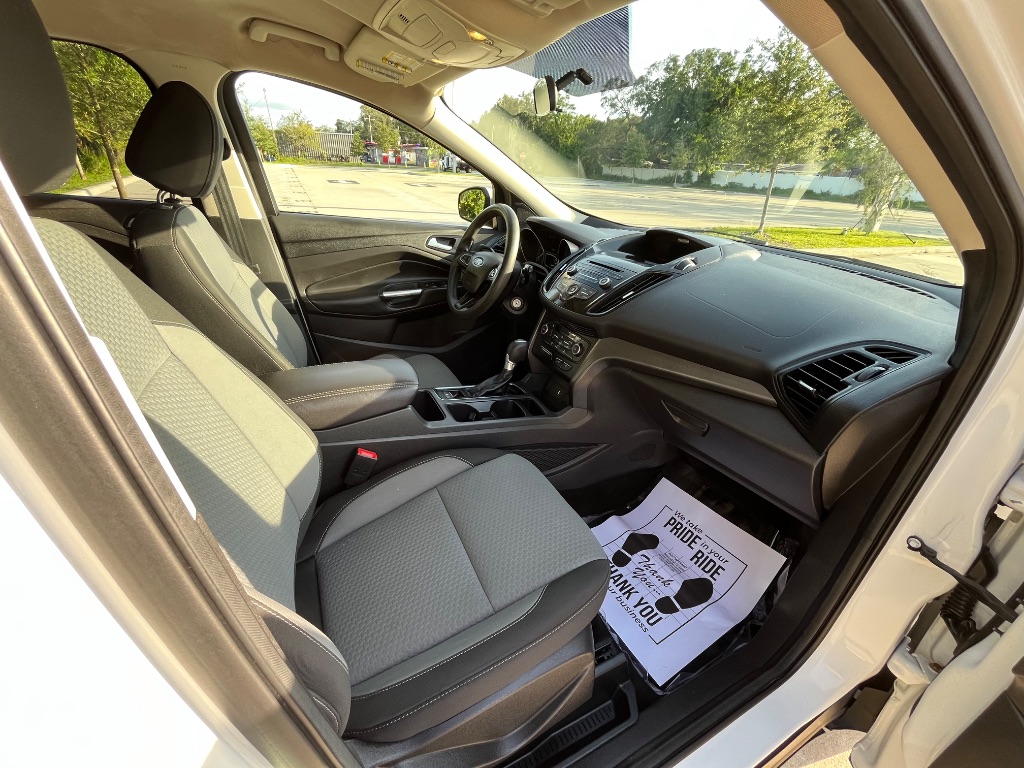 2017 Ford Escape - $7,995