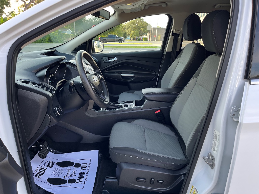 2017 Ford Escape - $7,995