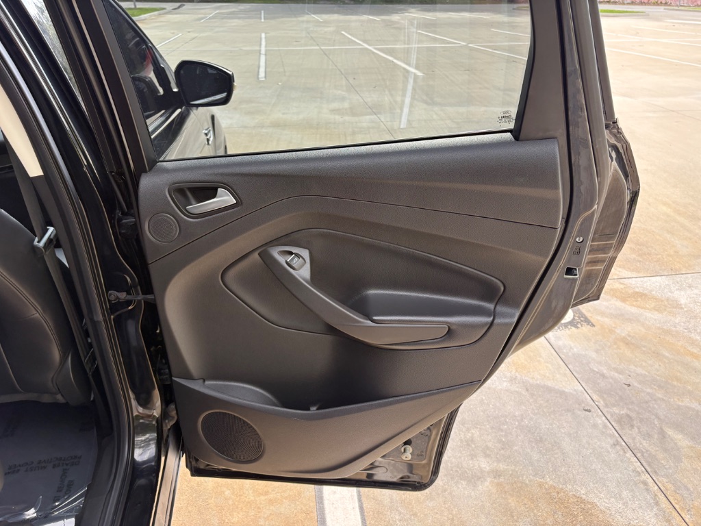 2017 Ford Escape - $10,495