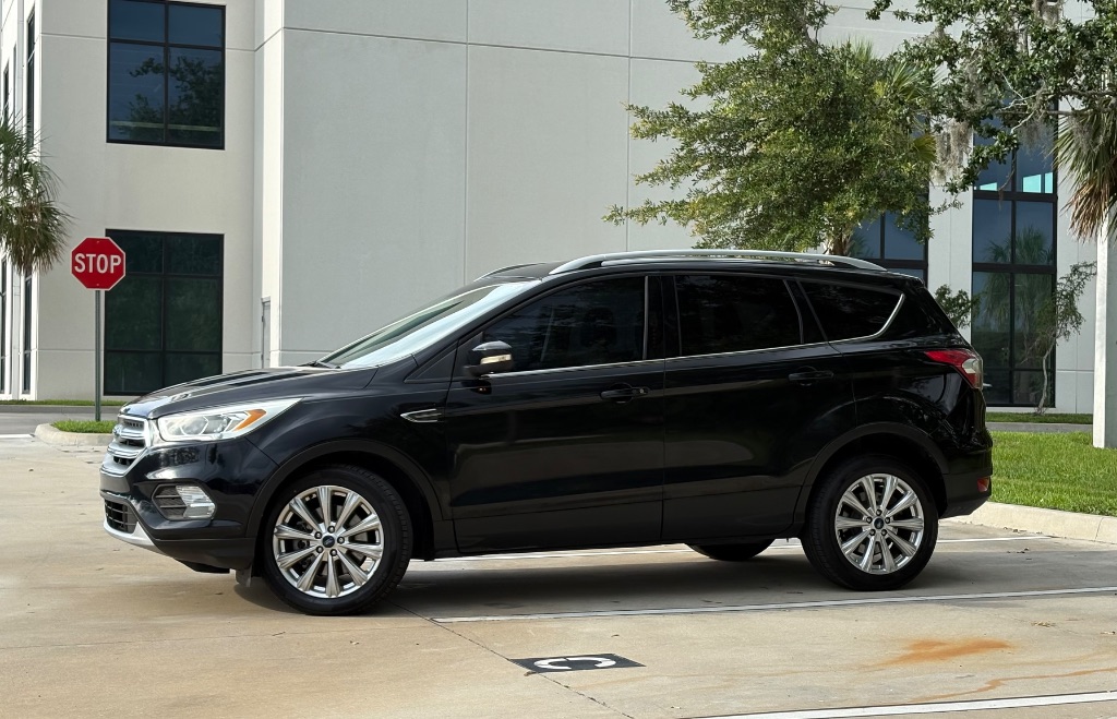 2017 Ford Escape - $10,495
