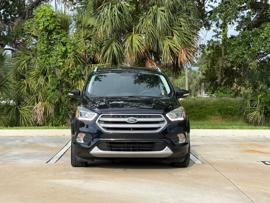 2017 Ford Escape - $10,495