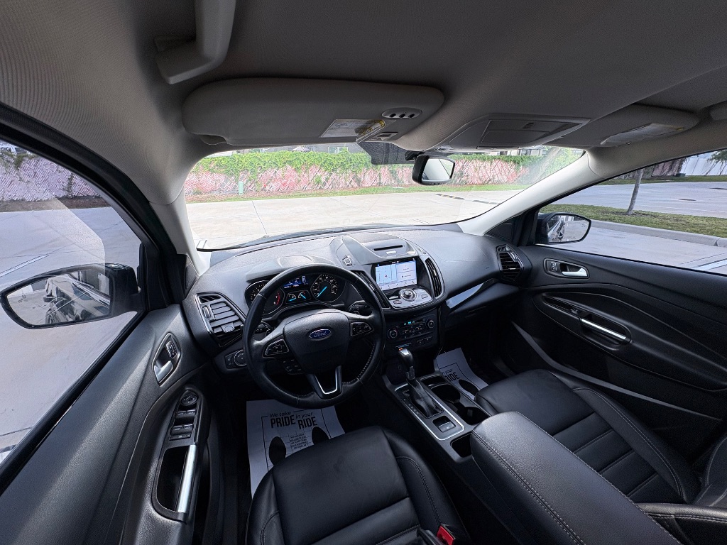 2017 Ford Escape - $10,495