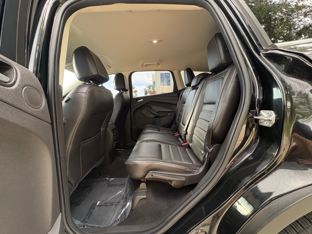 2017 Ford Escape - $10,495