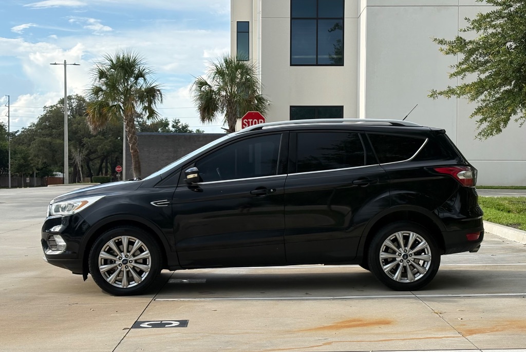 2017 Ford Escape - $10,495