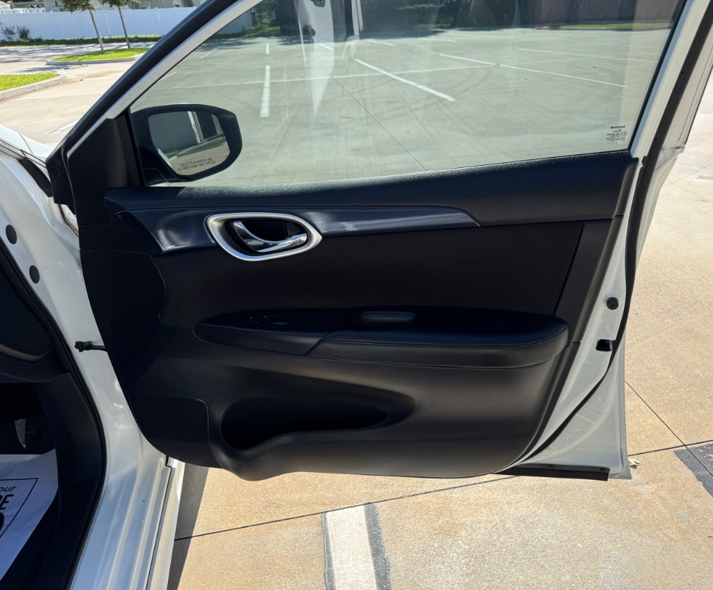 2017 Nissan Sentra - $8,995