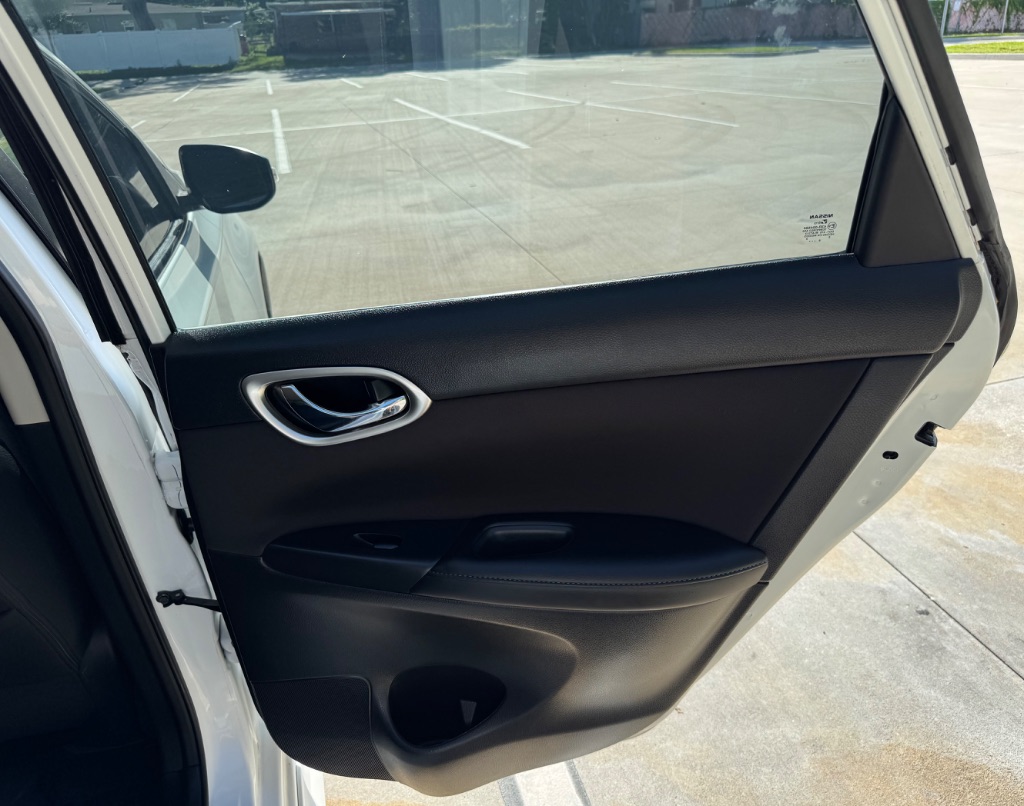 2017 Nissan Sentra - $8,995