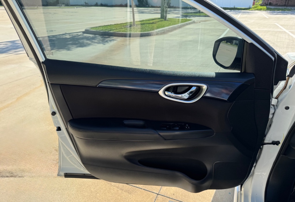 2017 Nissan Sentra - $8,995