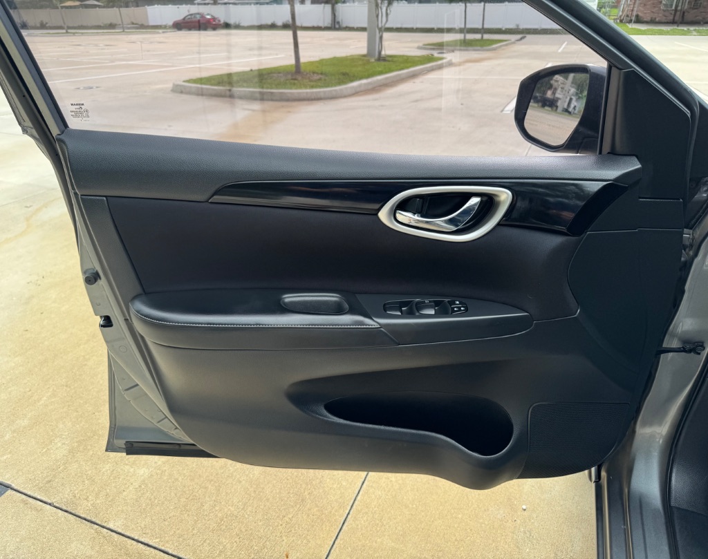 2017 Nissan Sentra - $8,695