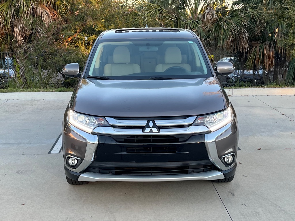 2017 Mitsubishi Outlander - $9,795