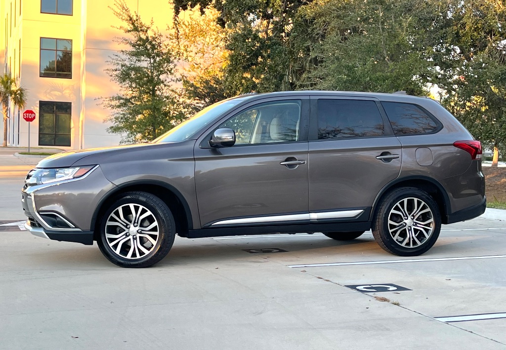 2017 Mitsubishi Outlander - $9,795