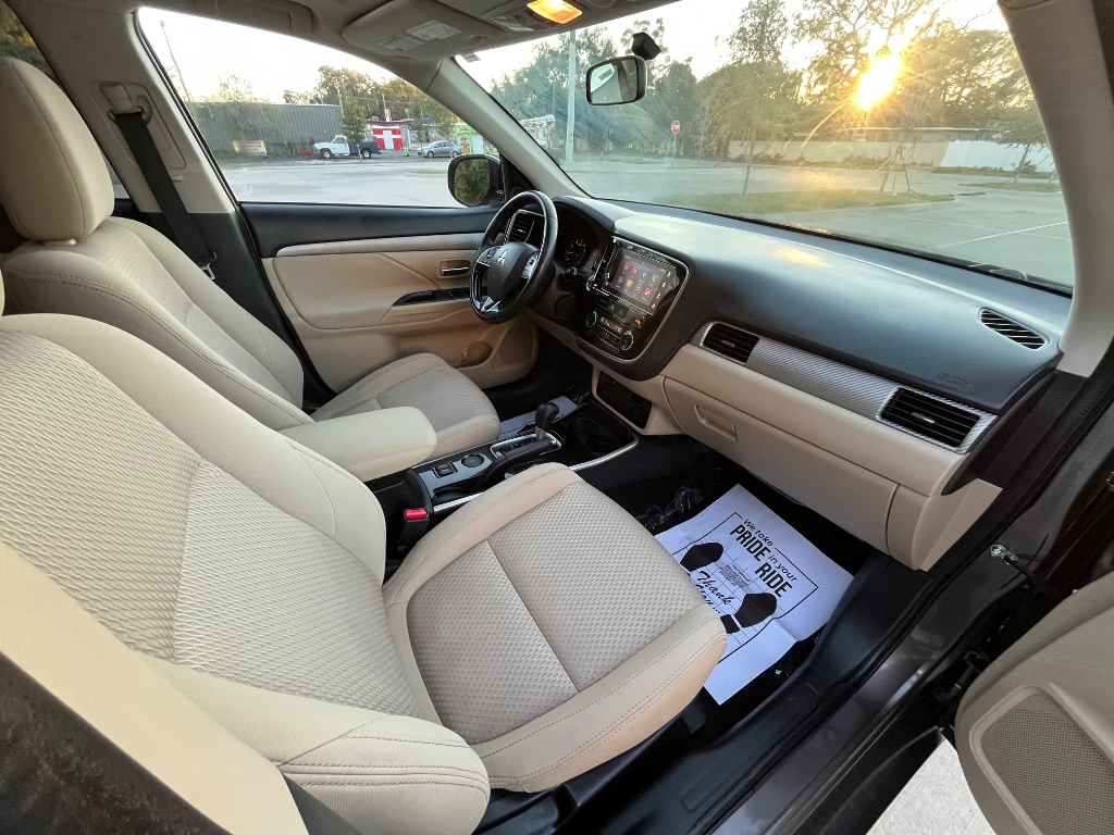 2017 Mitsubishi Outlander - $9,795