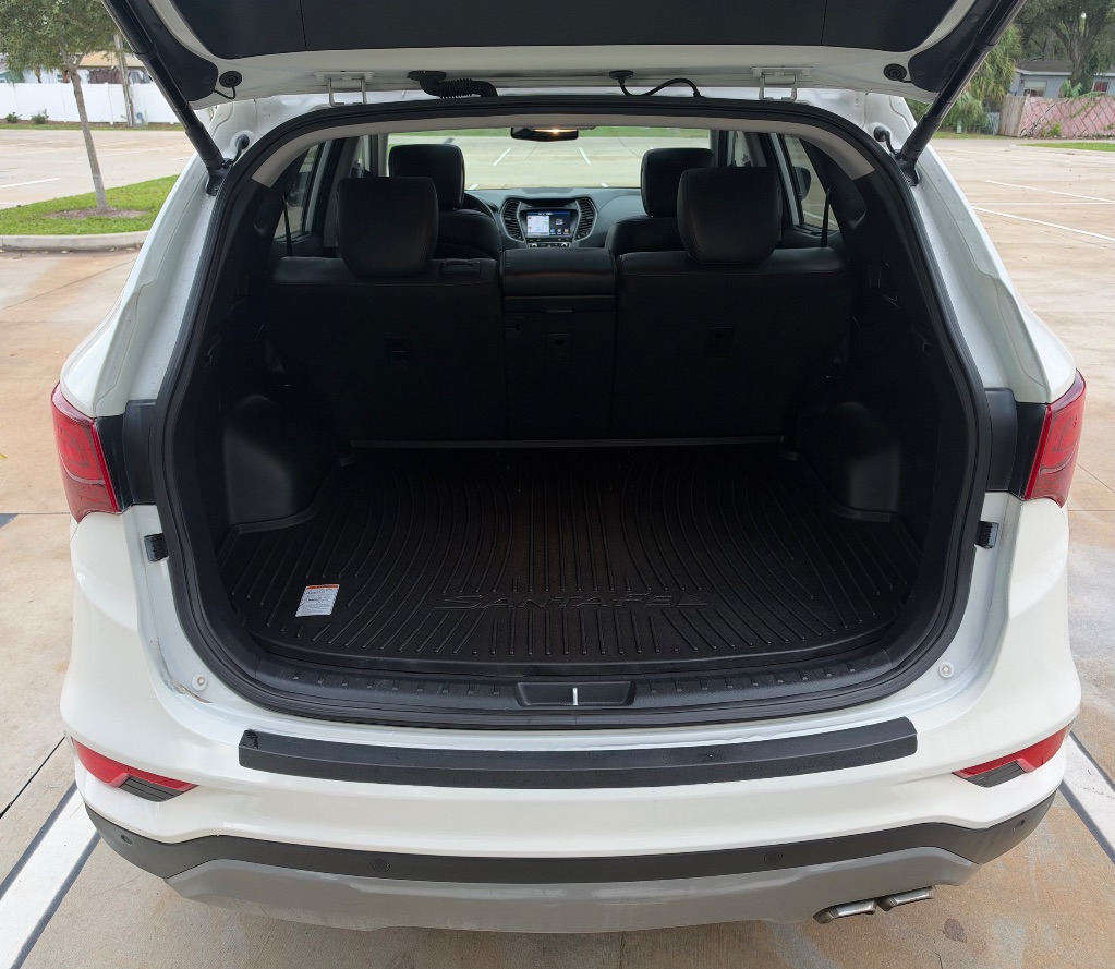 2018 Hyundai Santa Fe Sport - $10,595