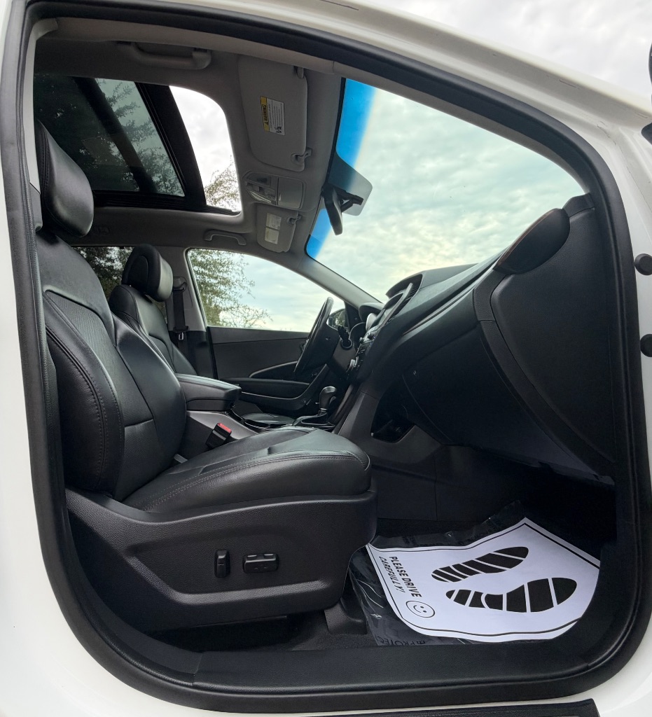 2018 Hyundai Santa Fe Sport - $10,595