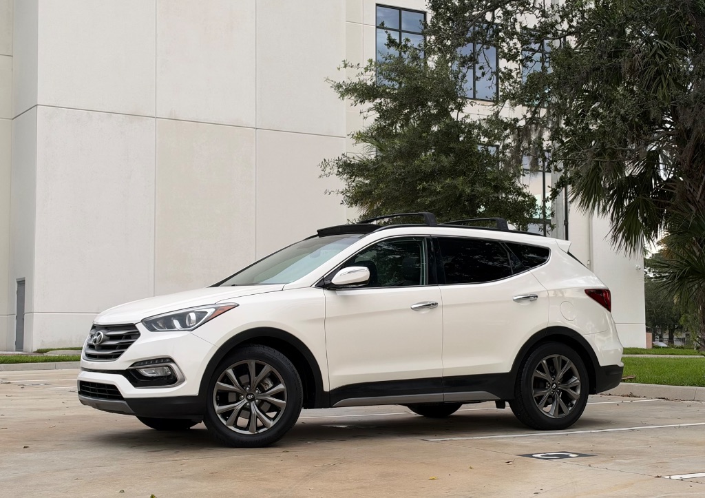 2018 Hyundai Santa Fe Sport - $10,595