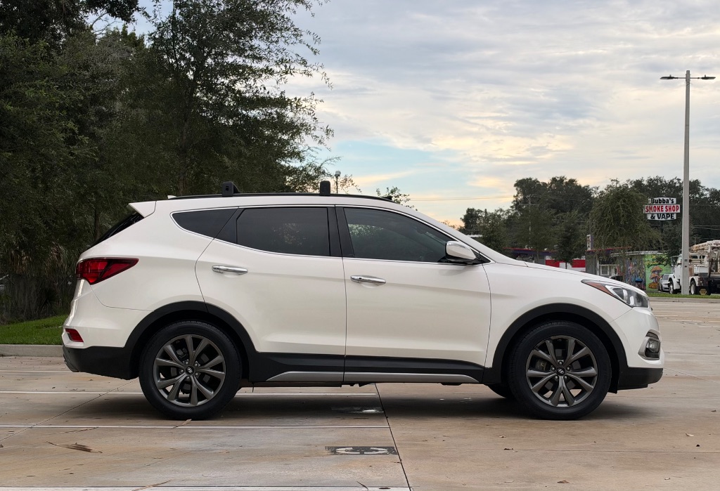 2018 Hyundai Santa Fe Sport - $10,595
