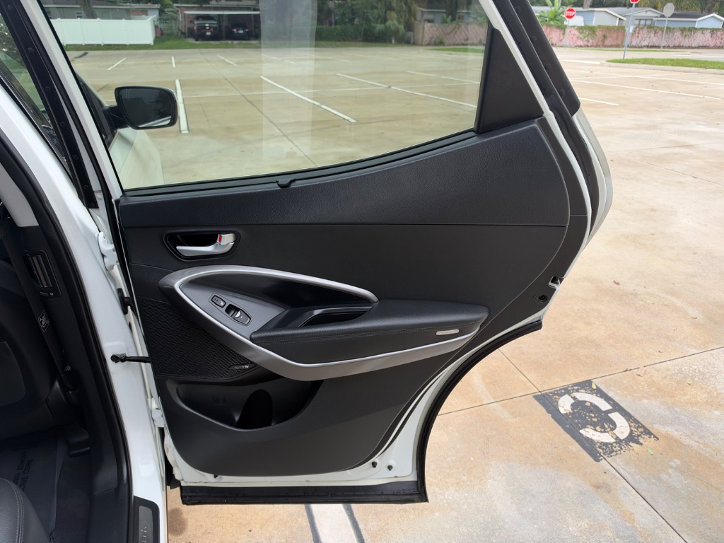 2018 Hyundai Santa Fe Sport - $10,595