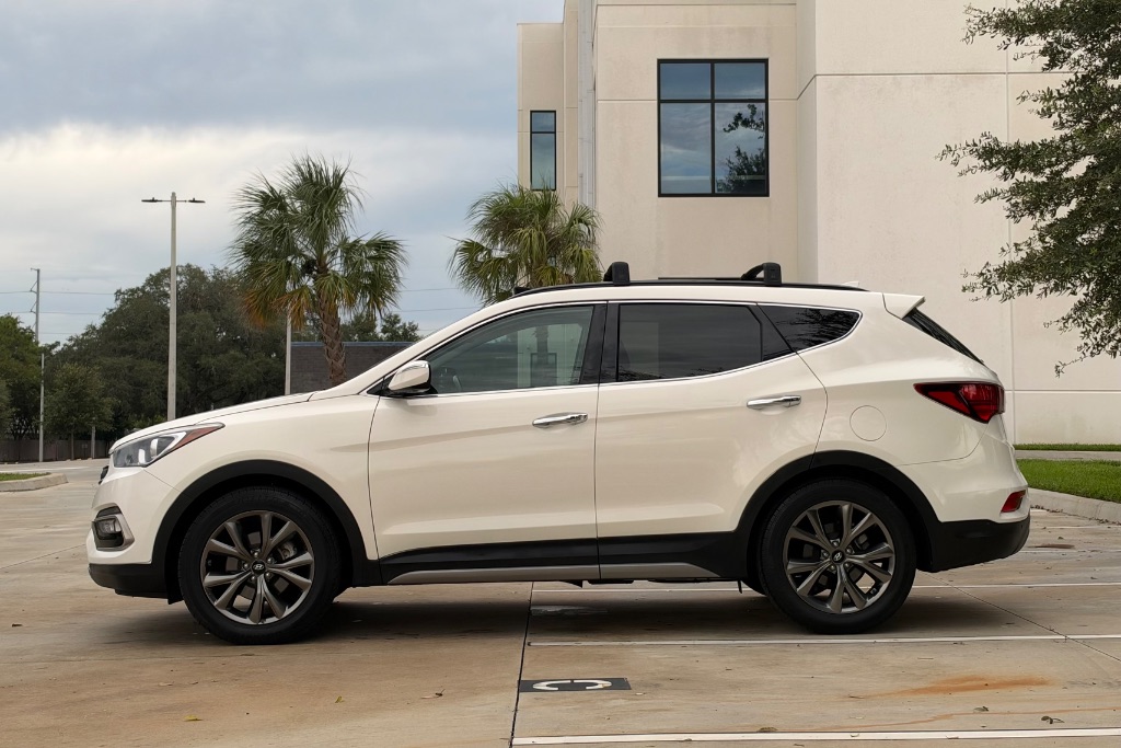 2018 Hyundai Santa Fe Sport - $10,595