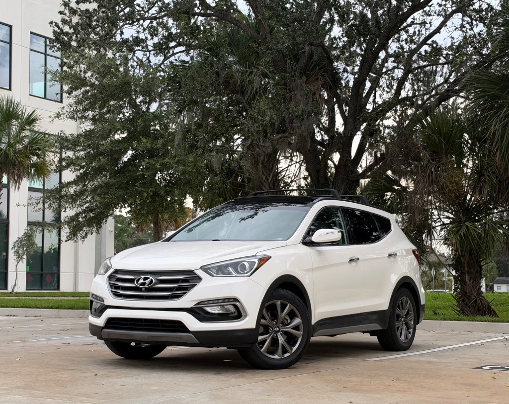 2018 Hyundai Santa Fe Sport - $10,595