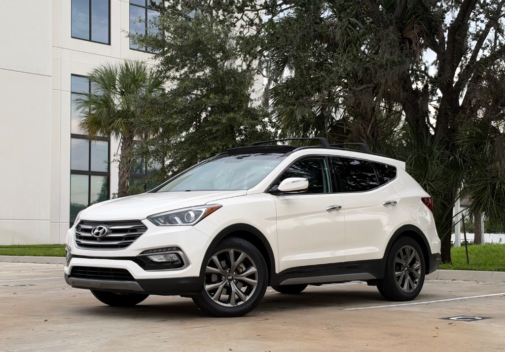 2018 Hyundai Santa Fe Sport - $10,595