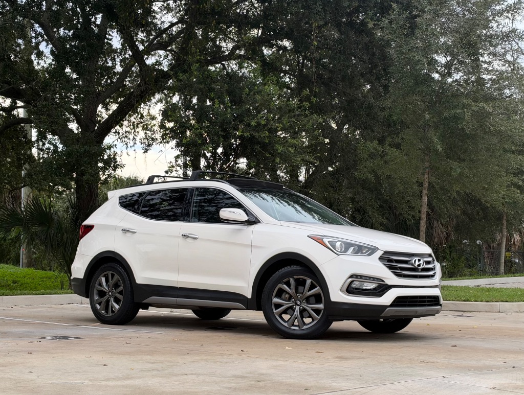 2018 Hyundai Santa Fe Sport - $10,595
