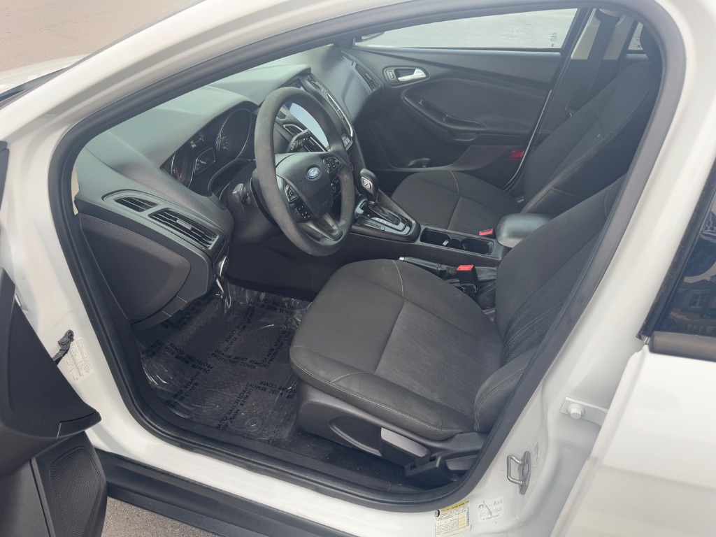 2018 Ford Focus SE photo