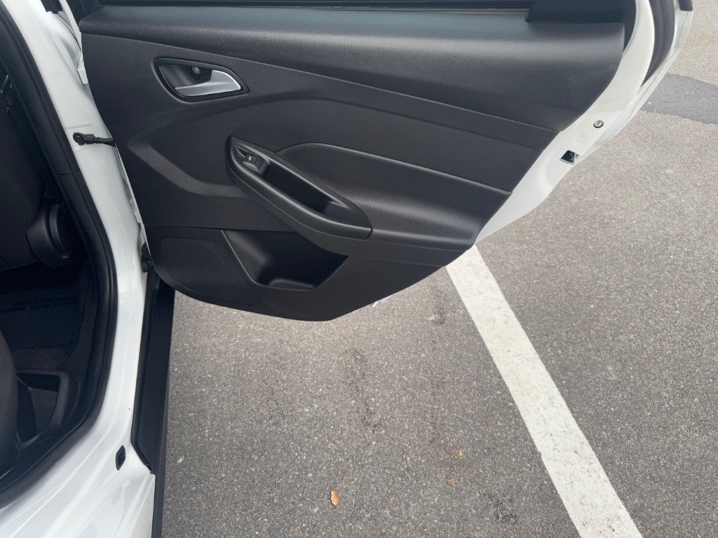 2018 Ford Focus SE photo