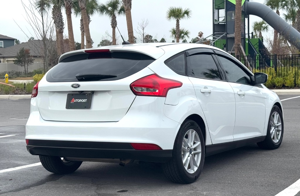 2018 Ford Focus SE photo