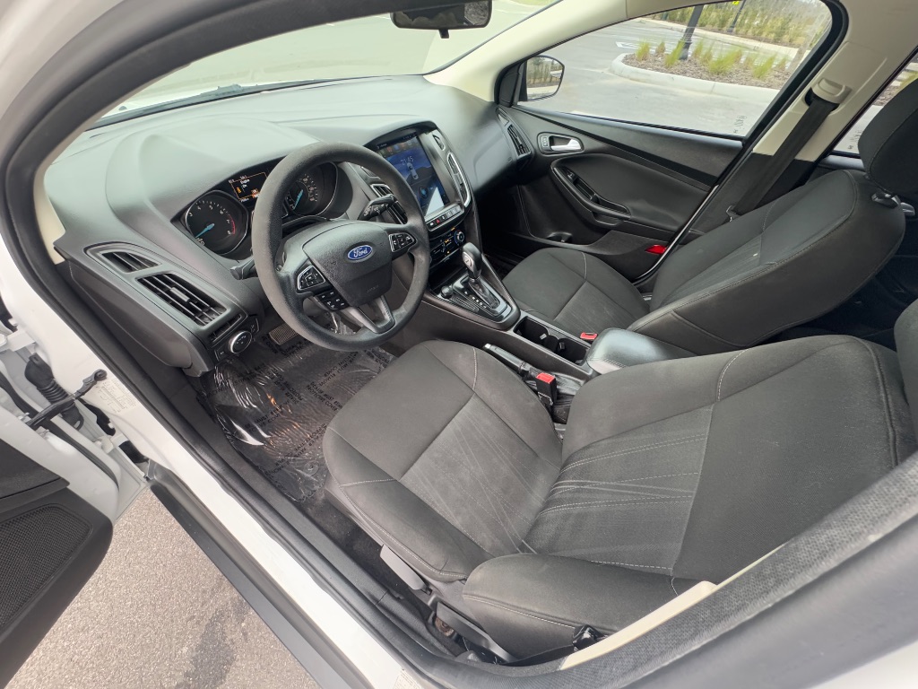 2018 Ford Focus SE photo