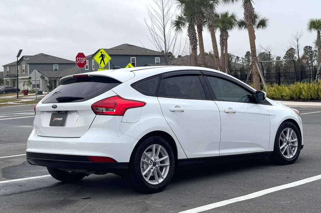 2018 Ford Focus SE photo