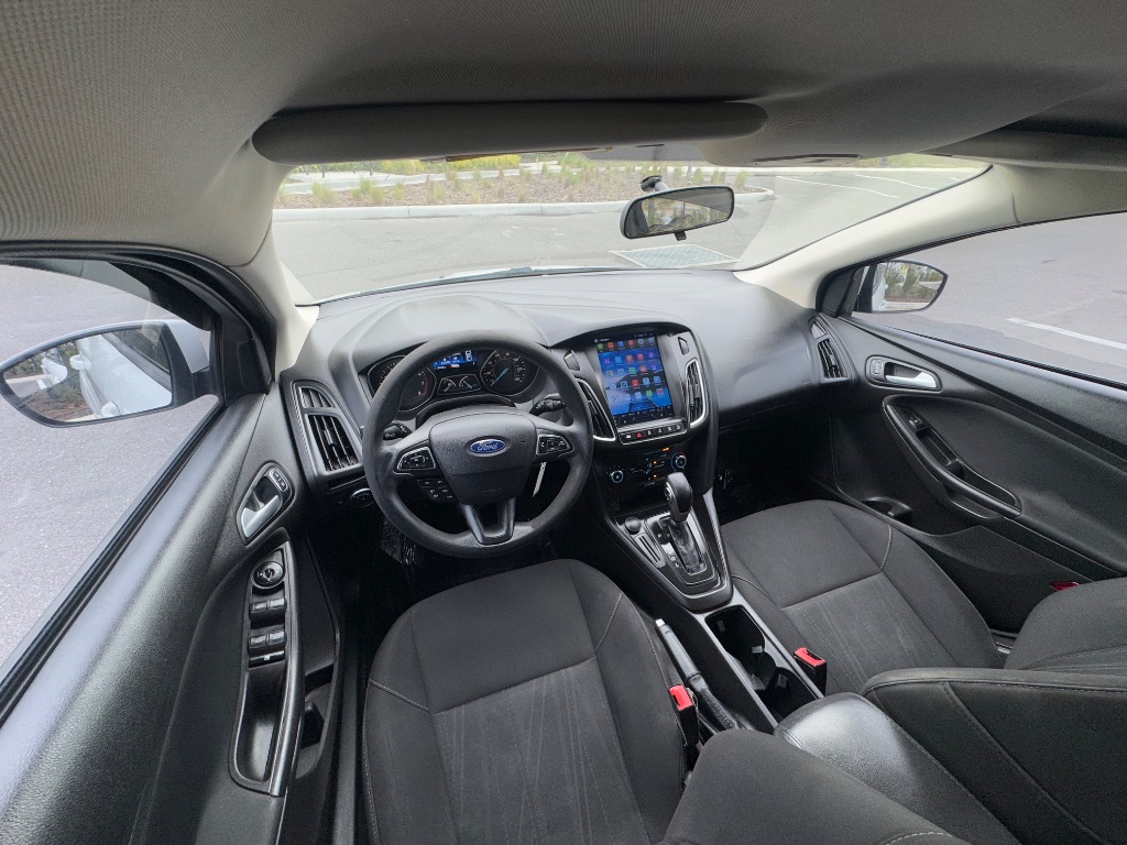 2018 Ford Focus SE photo