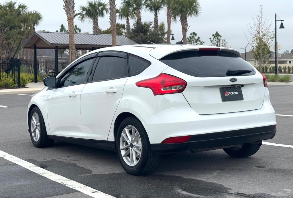 2018 Ford Focus SE photo