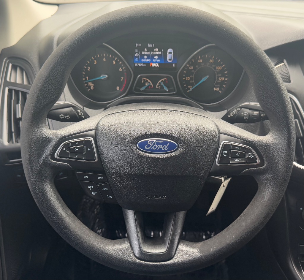 2018 Ford Focus SE photo