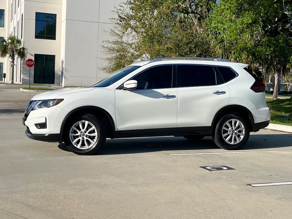 2018 Nissan Rogue - $10,295
