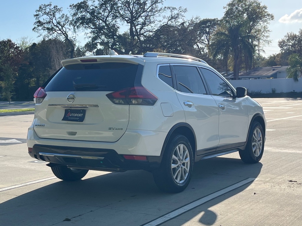 2018 Nissan Rogue - $10,295