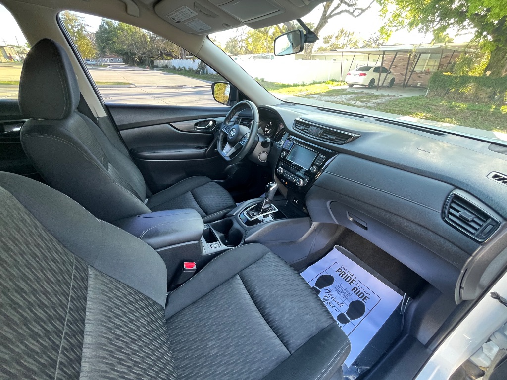 2018 Nissan Rogue - $10,295