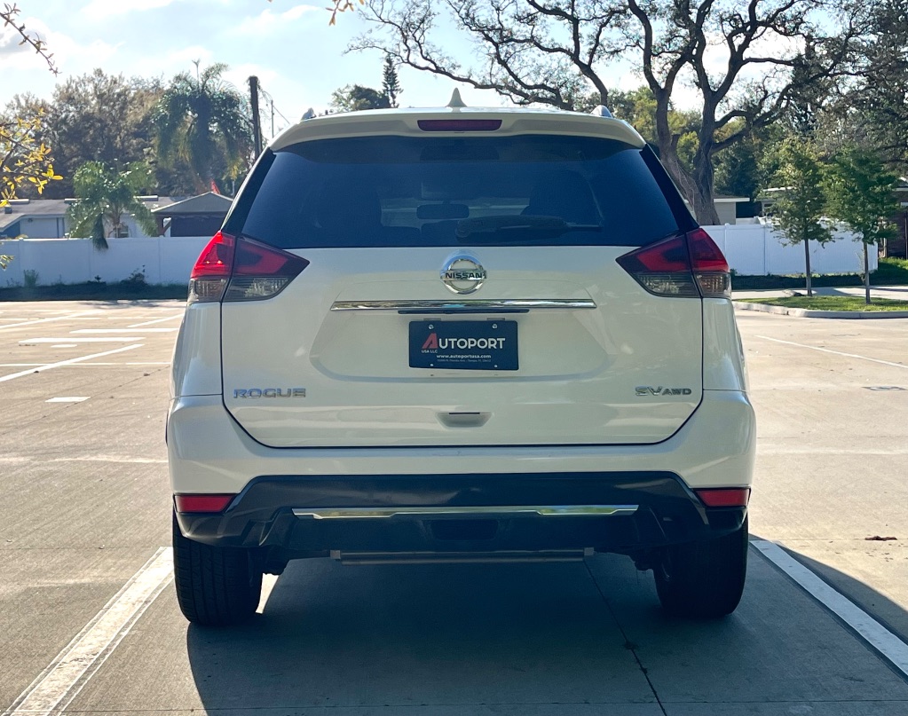 2018 Nissan Rogue - $10,295