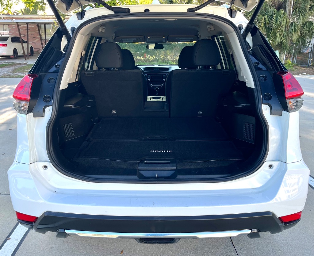 2018 Nissan Rogue - $10,295