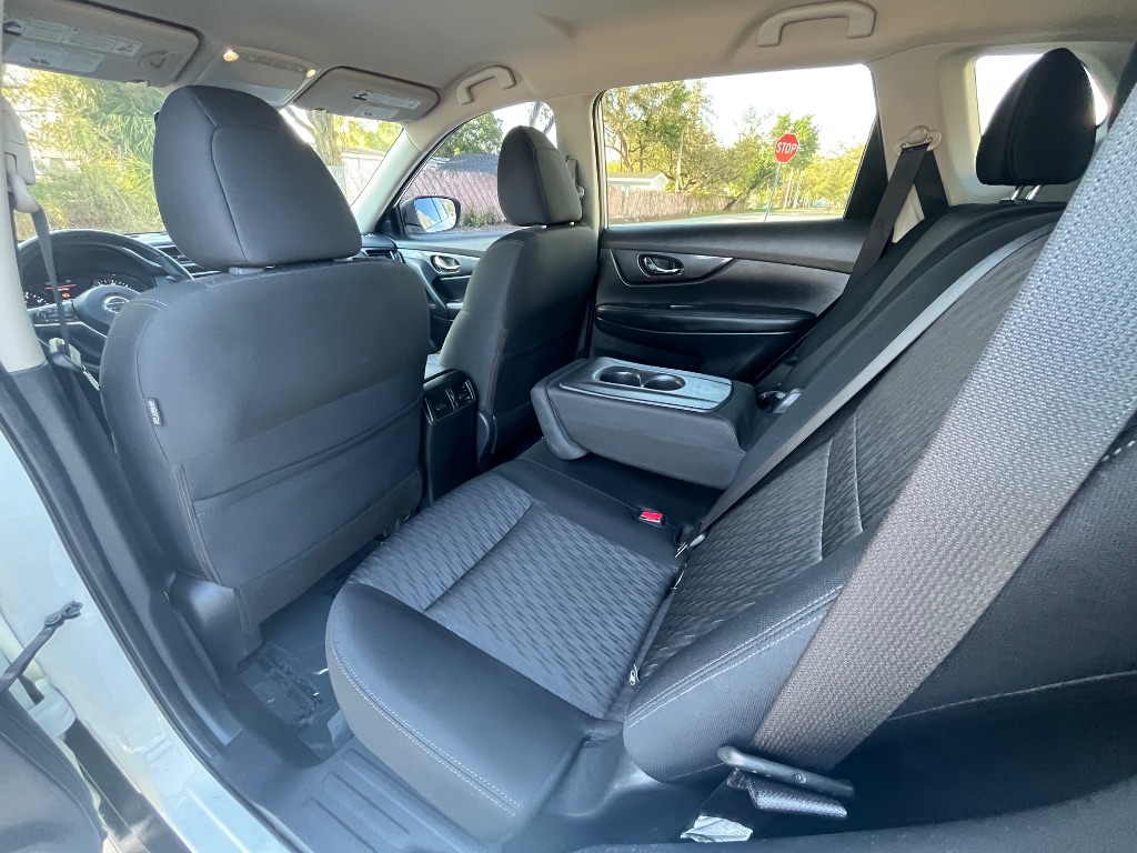 2018 Nissan Rogue - $10,295