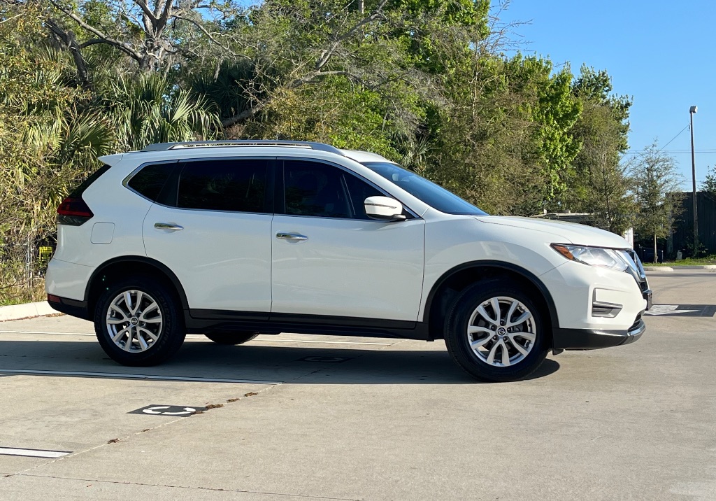 2018 Nissan Rogue - $10,295