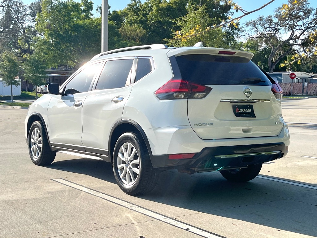 2018 Nissan Rogue - $10,295